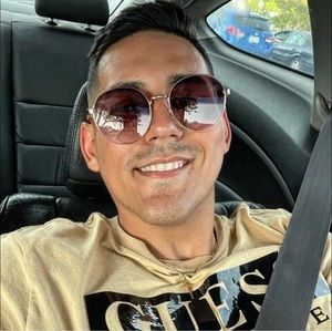 Meet your Posher, Elvin